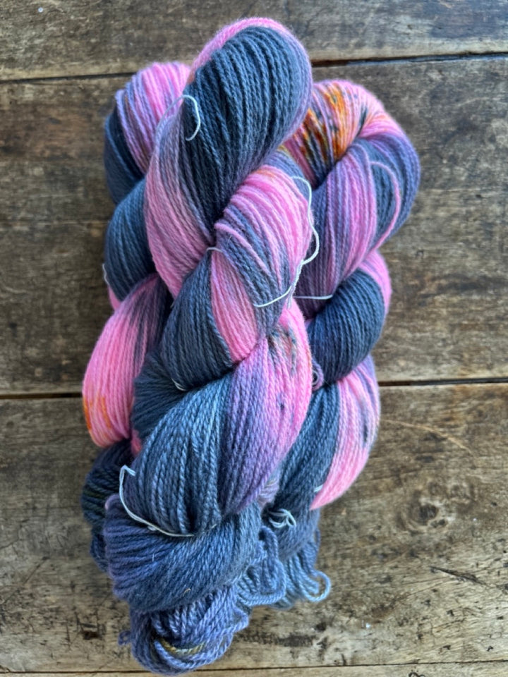 VTC Hand-Dyed Irish 100 % Lambswool 4ply