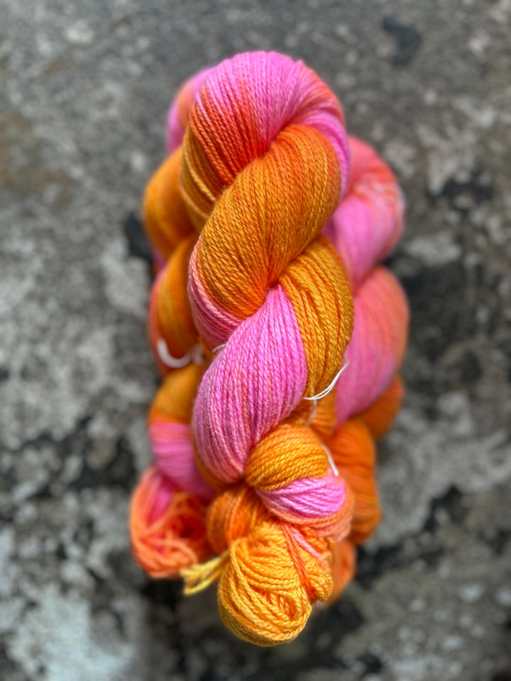 VTC Hand-Dyed Irish 100 % Lambswool 4ply