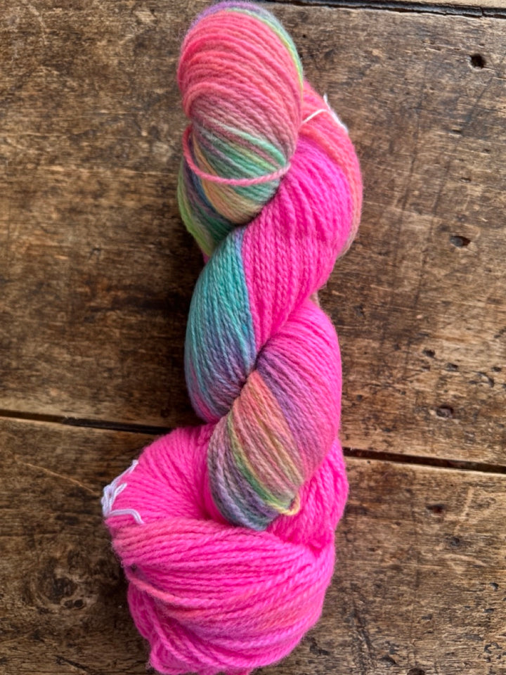 VTC Hand-Dyed Irish 100 % Lambswool 4ply