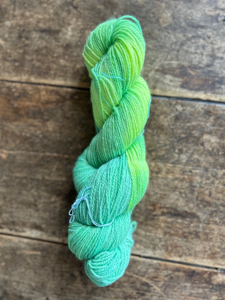 VTC Hand-Dyed Irish 100 % Lambswool 4ply